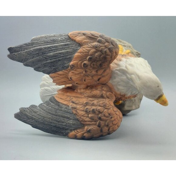 Ardco Dallas Fine Quality Eagle Figurine Ceramic 6" US Symbol - Picture 7 of 8